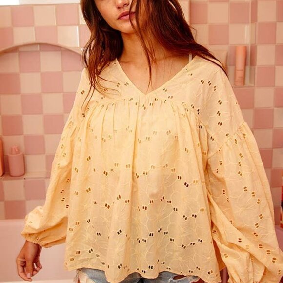 Bucketlist Puff Sleeve Eyelet Lace Tunic Top Peach - Picture 3 of 4